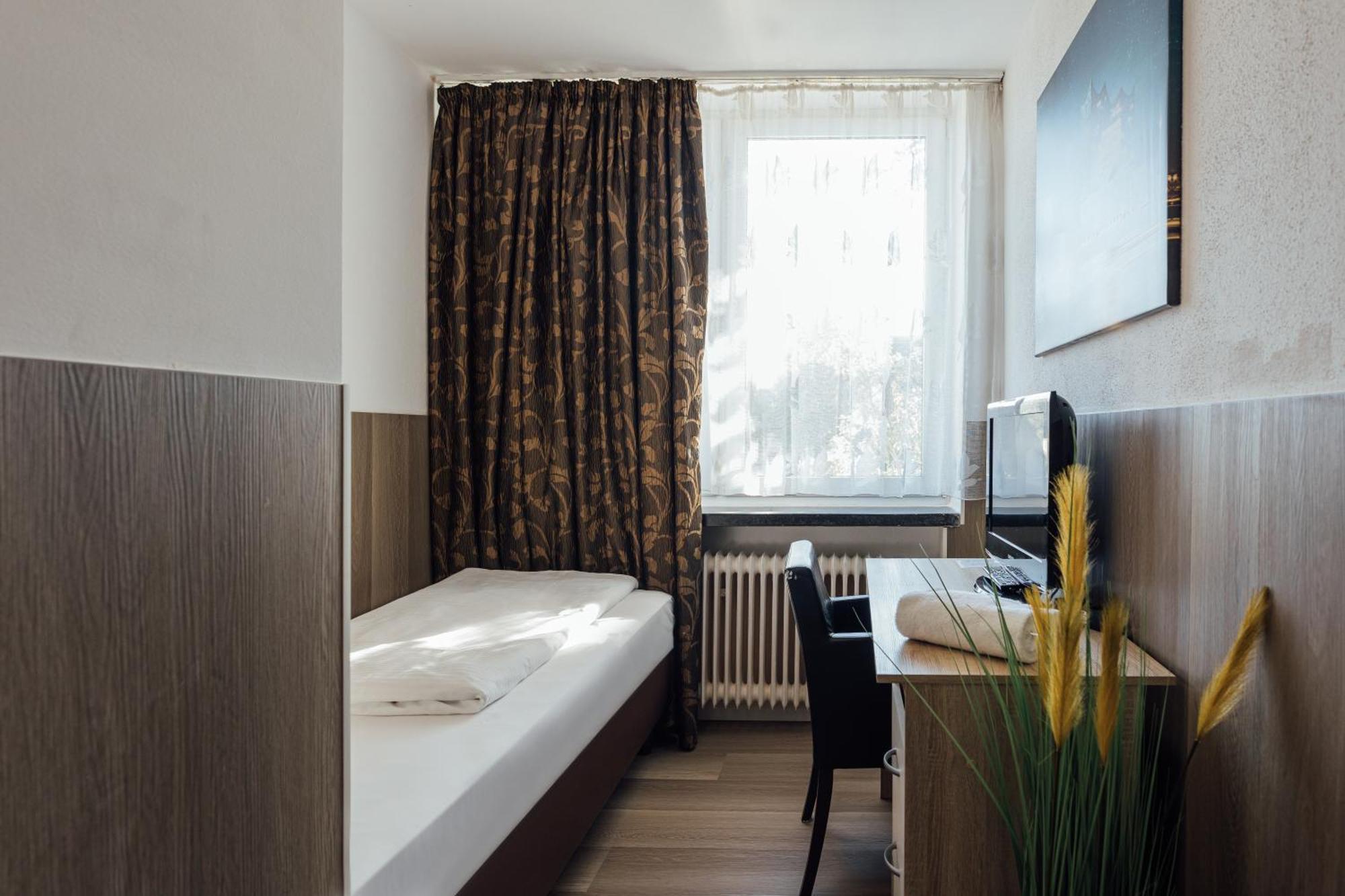 Hotel Hanseat Hamburg Zewnętrze zdjęcie
